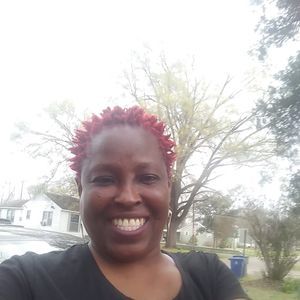 Meet your Posher, Sandy